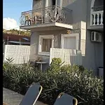 Ionian Lux Apts ベッド・アンド・ブレックファスト アルゴストリオン