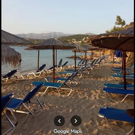 Ionian Lux Apts Couette-café Argostóli